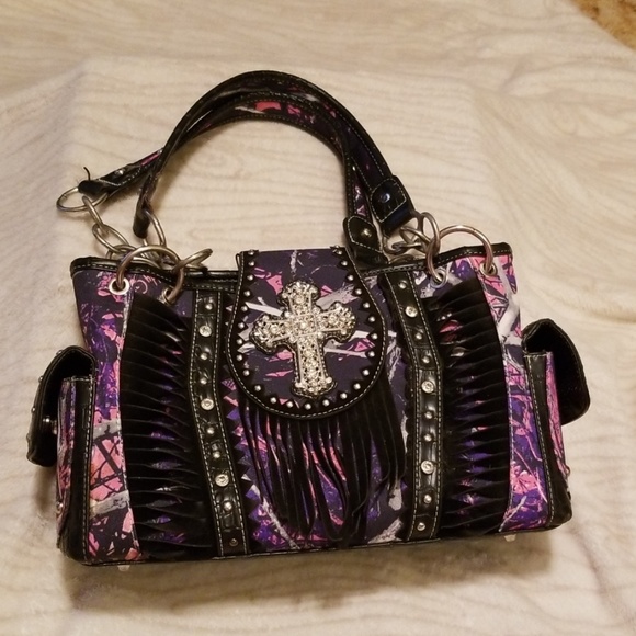 muddy girl camo purse